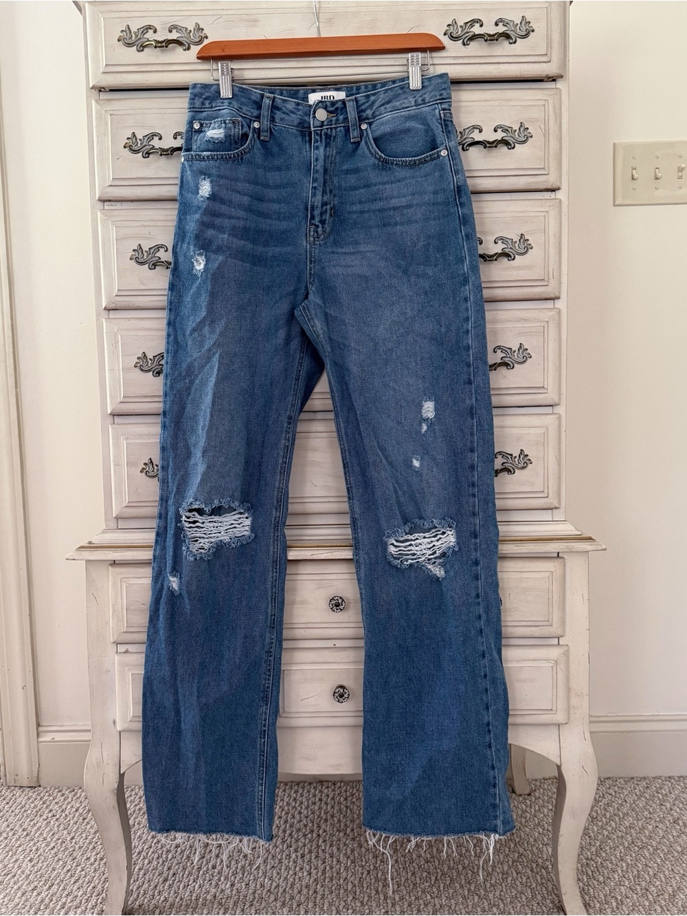 Vici Distressed Relaxed Jeans